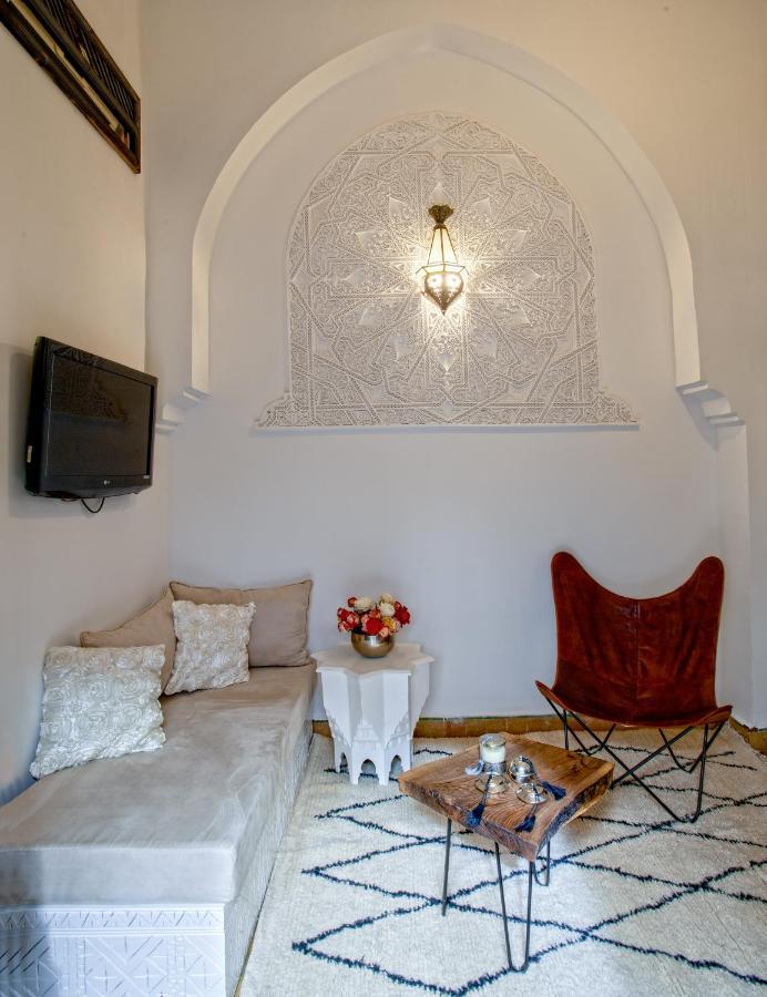 Riad Basim