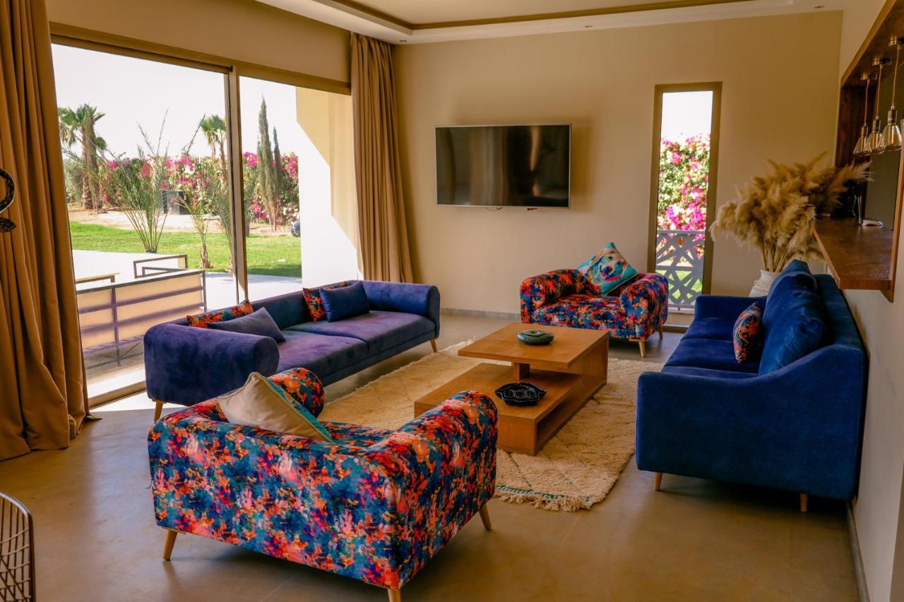 Des Soeurs Bradaa Villa Marrakesh