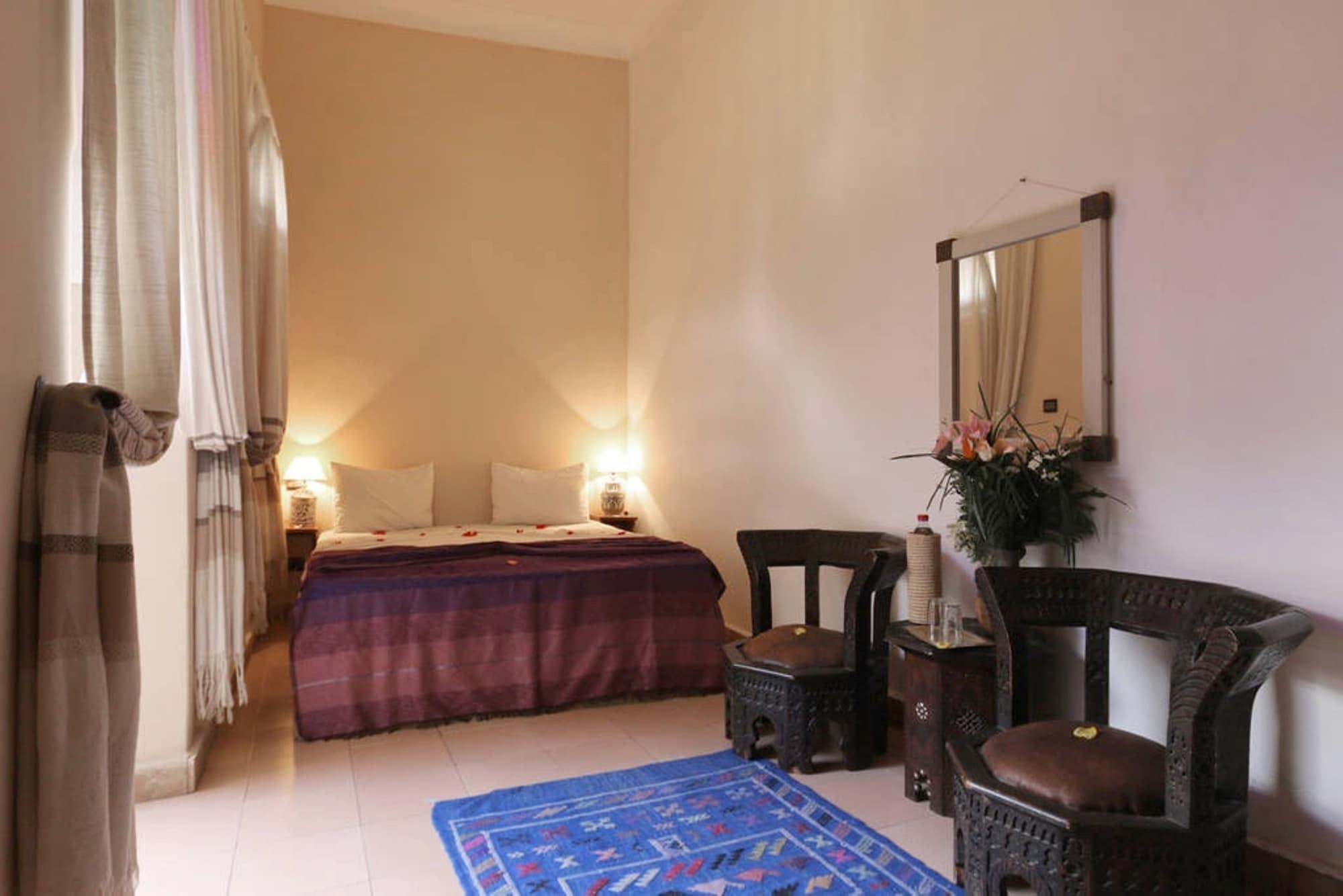 Azalia Riad 3*