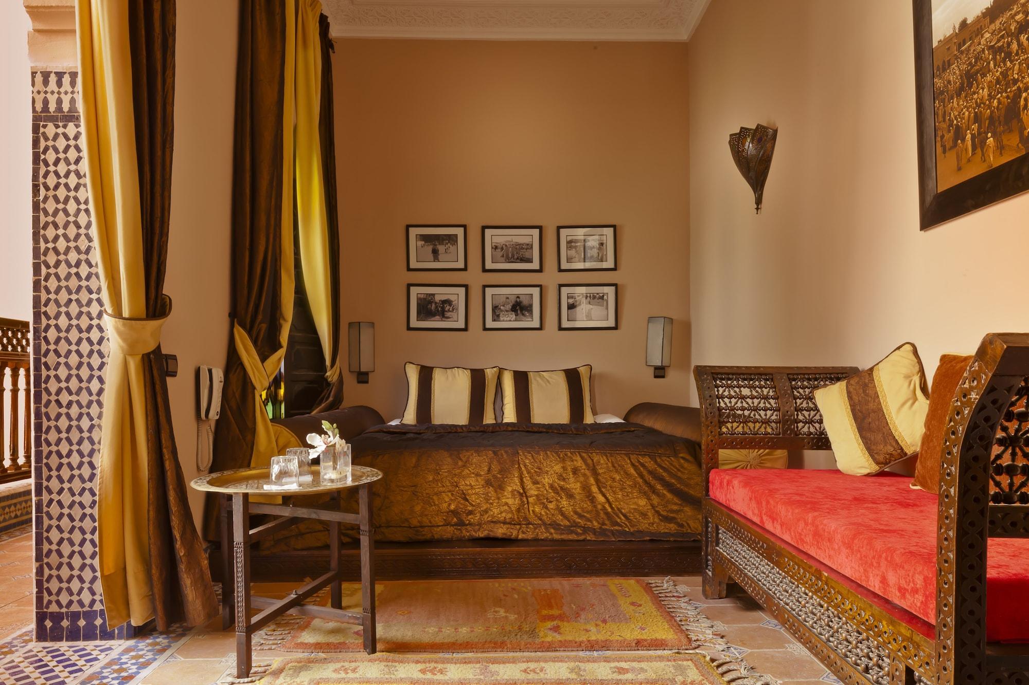 Riad 58 Blu 4*