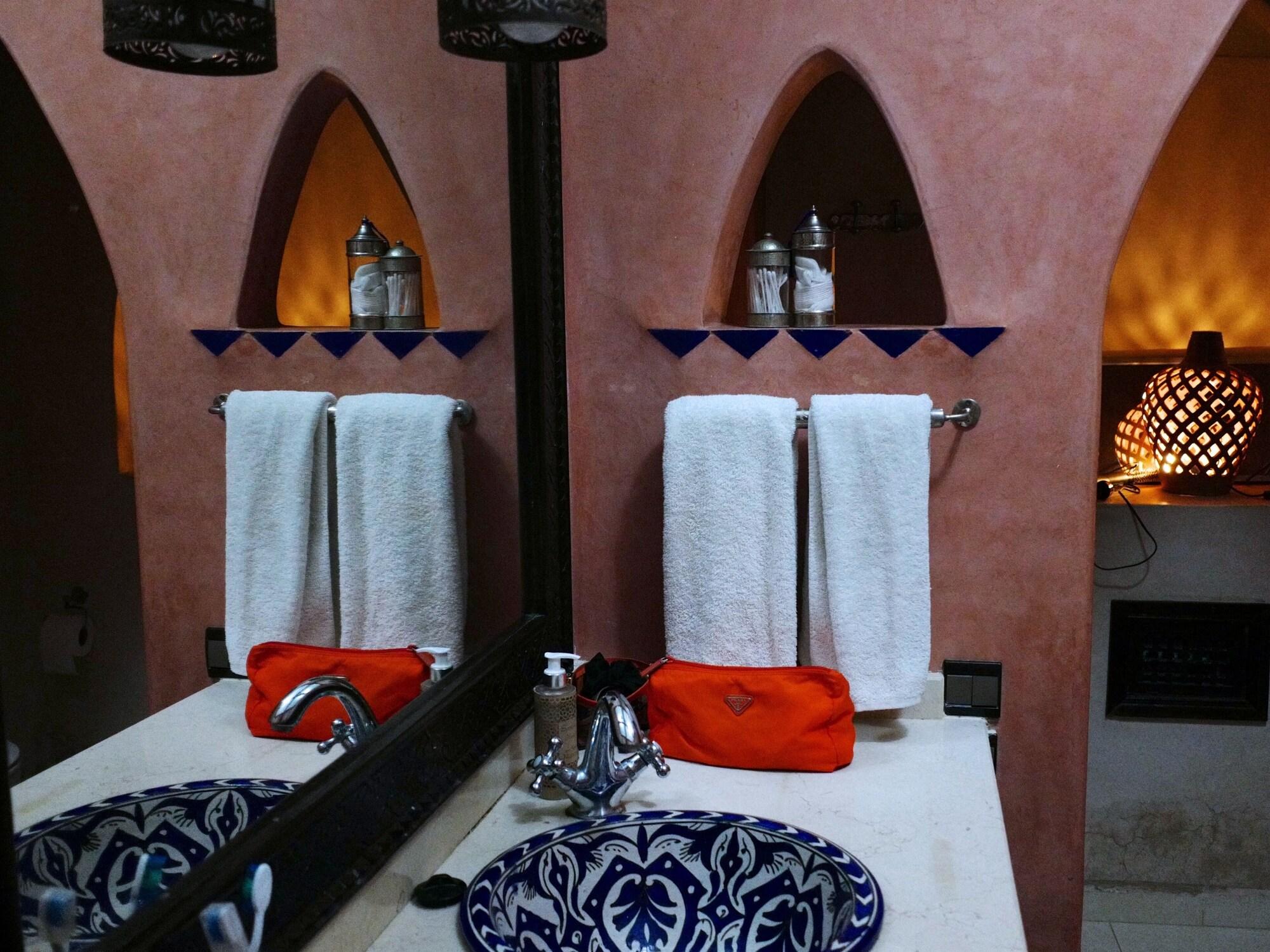 58 Blu Riad