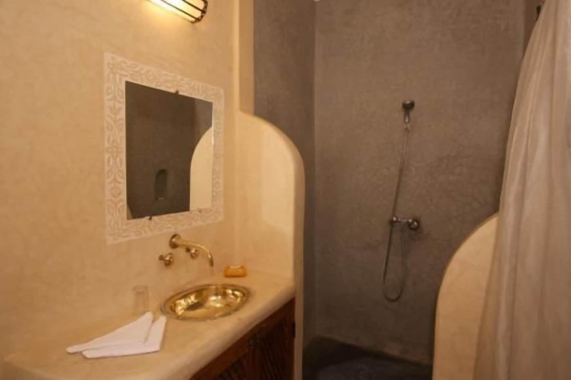 Bed & Breakfast Petit Karmela 3*