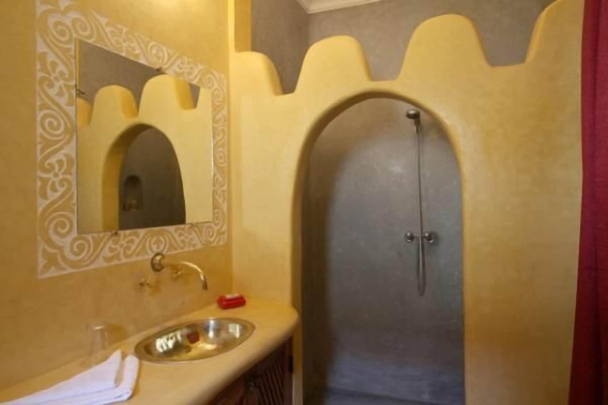 Petit Karmela Bed & Breakfast