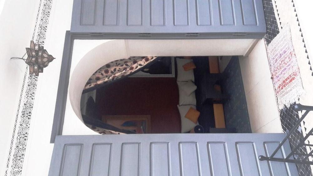 Bed & Breakfast Dar Boutouil 3*