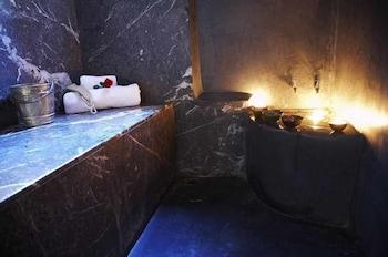 Riad Davia