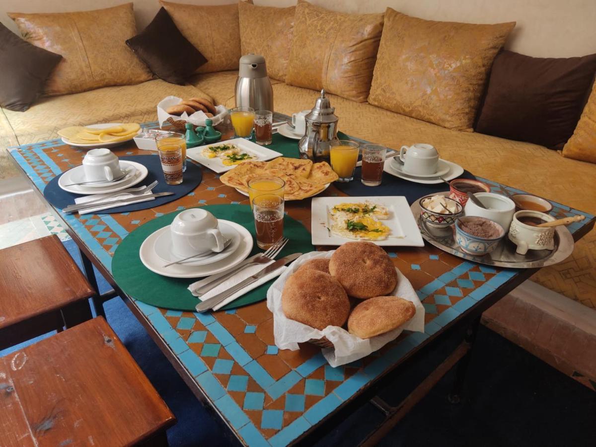 Riad Bonheur 2*