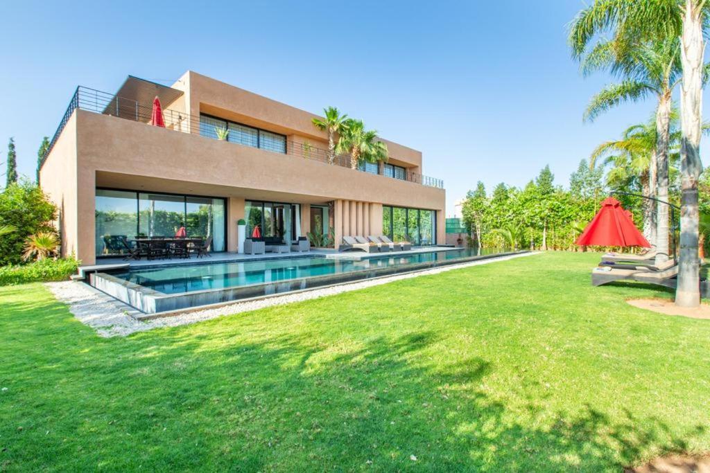 Villa Tasnim