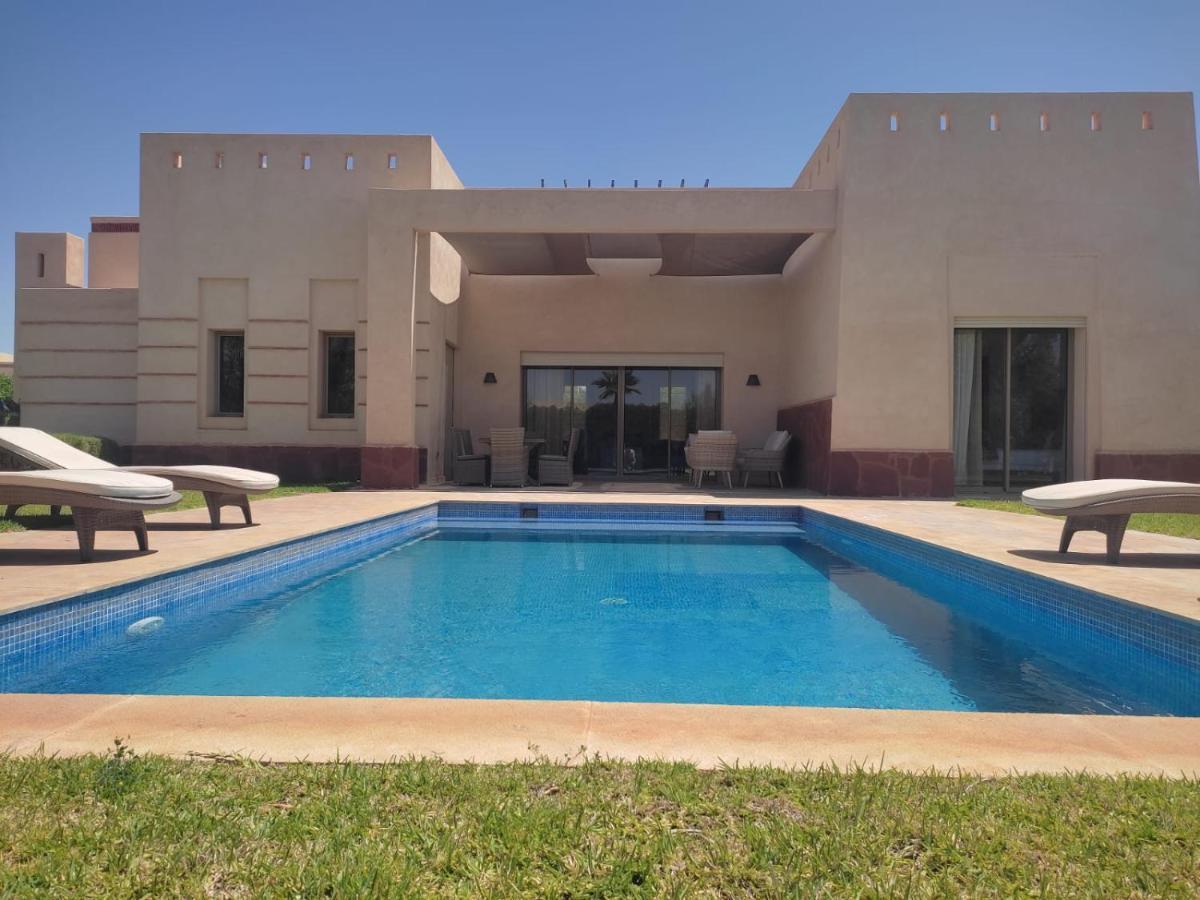 Isolée 4 Façades Avec Piscine Villa Marrakesh