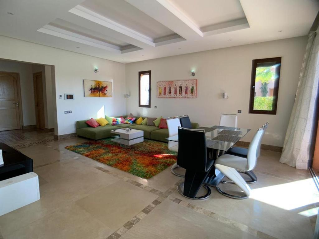 Luxury Waky Beach Golf And Water Ski With Private Pool *