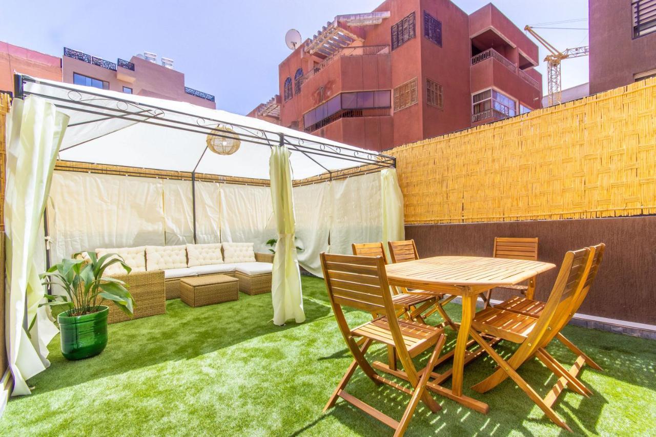 New!, Jardin Prive, Transats, Barbecue *