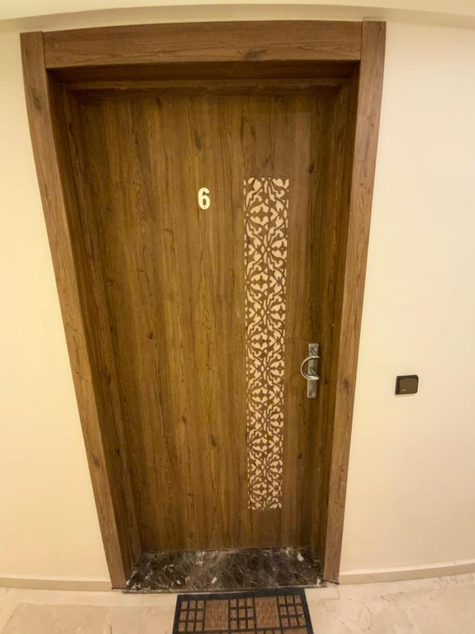 3 Bedrooms Apartment *