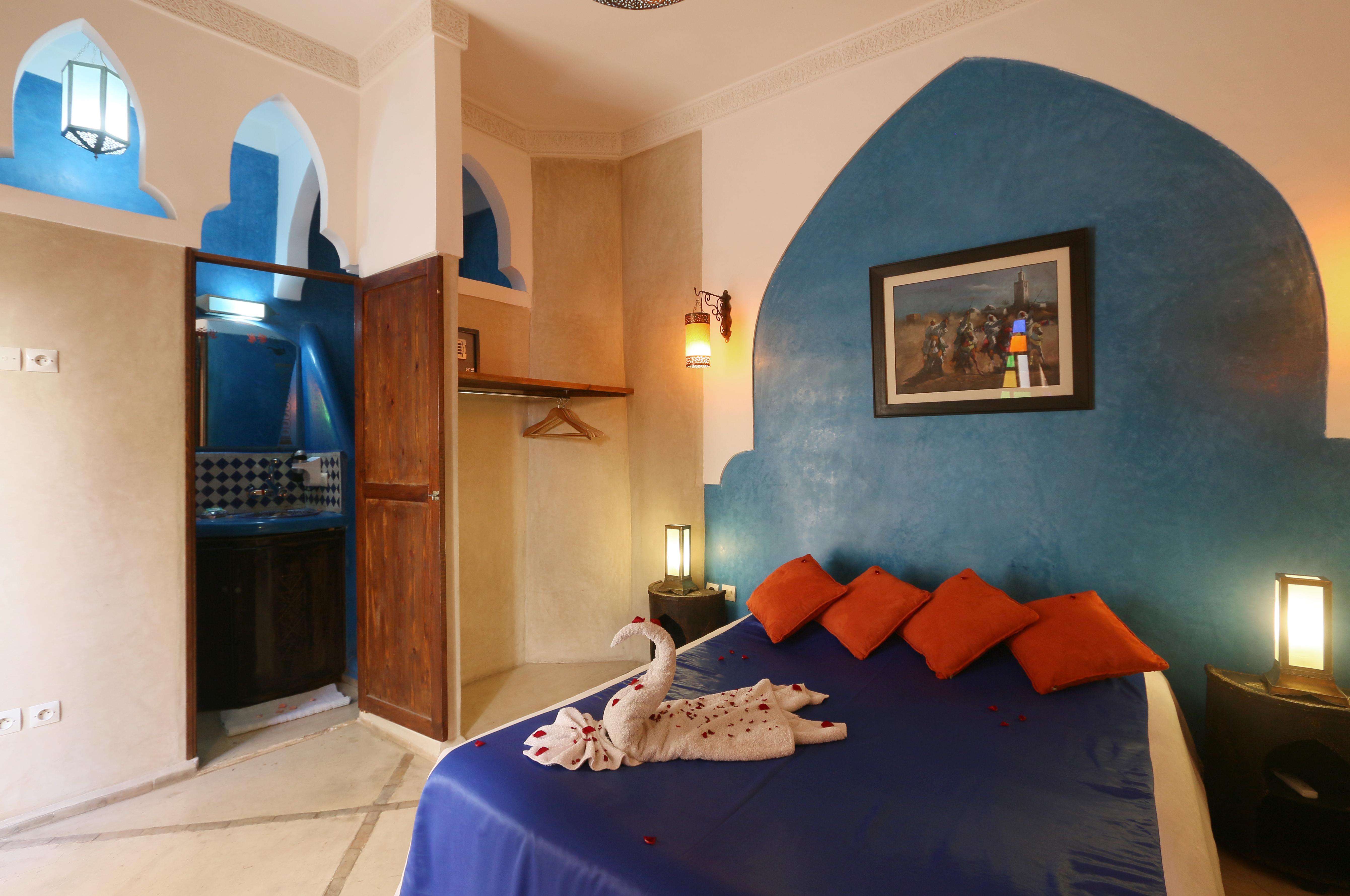 Sidi Mimoune & 3*