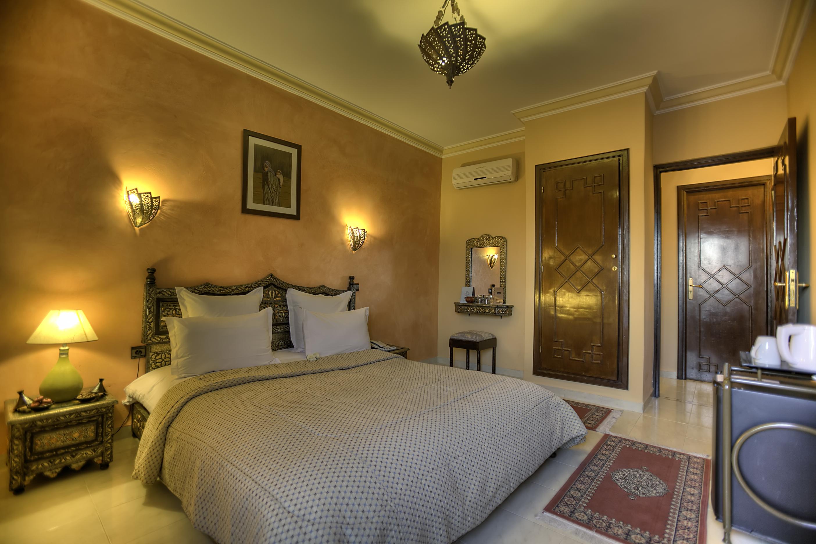 Hotel Amani & 3*
