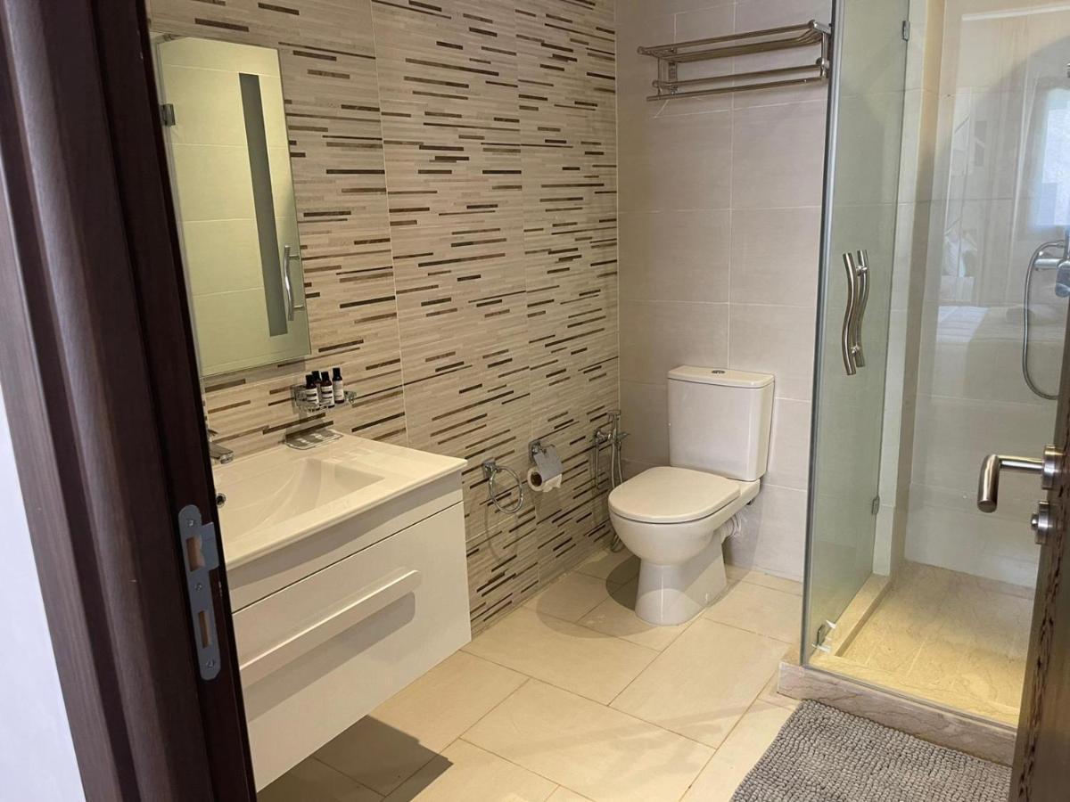 Appartement Luxury Modern In The Heart Of Marrakesh. *