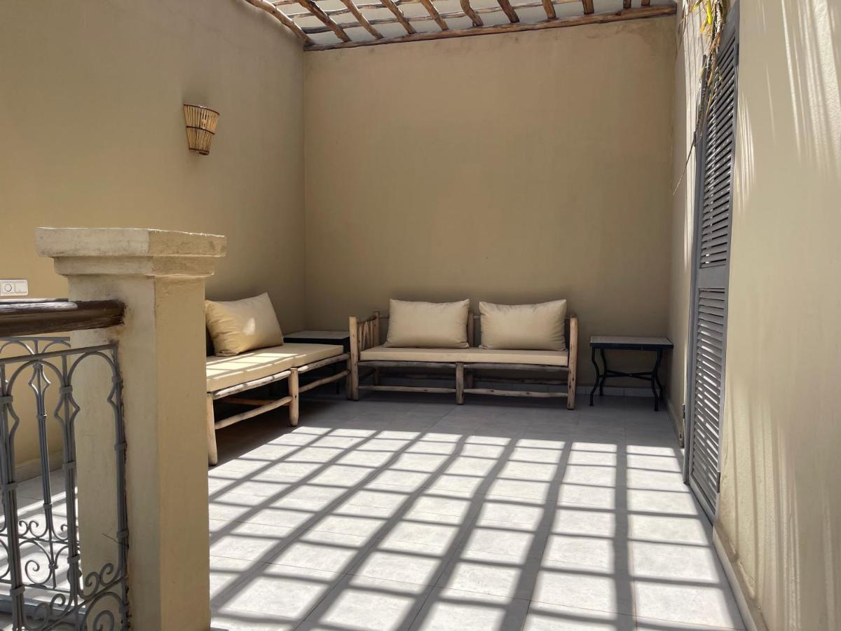 Villa 6 Suites *