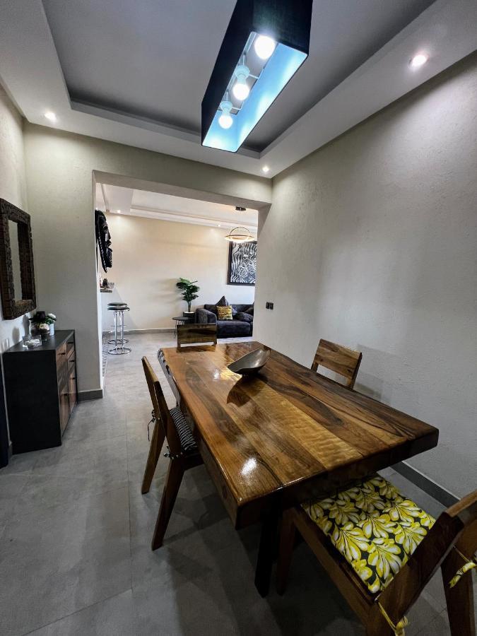 Apartamento Moderne, Lumineux & Spacieux Avec Balcon -central -wifi-smart Tv-clim *