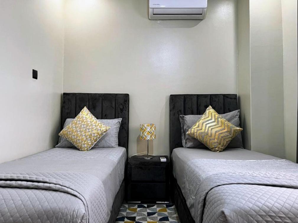 Moderne, Lumineux & Spacieux Avec Balcon -central -wifi-smart Tv-clim Appartement