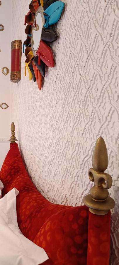 Asrari (adults Only) 3*