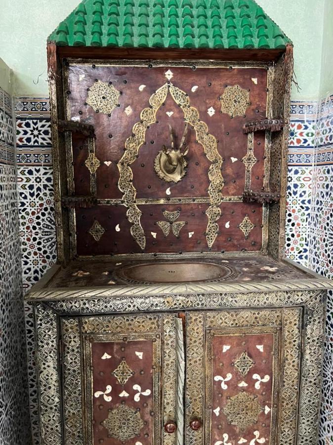 Elijah Marrakech & * Marrakesh