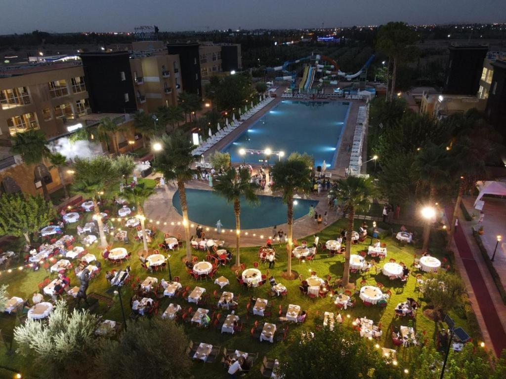 Lux Hotel *