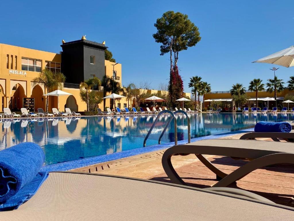 Hotel Lux *
