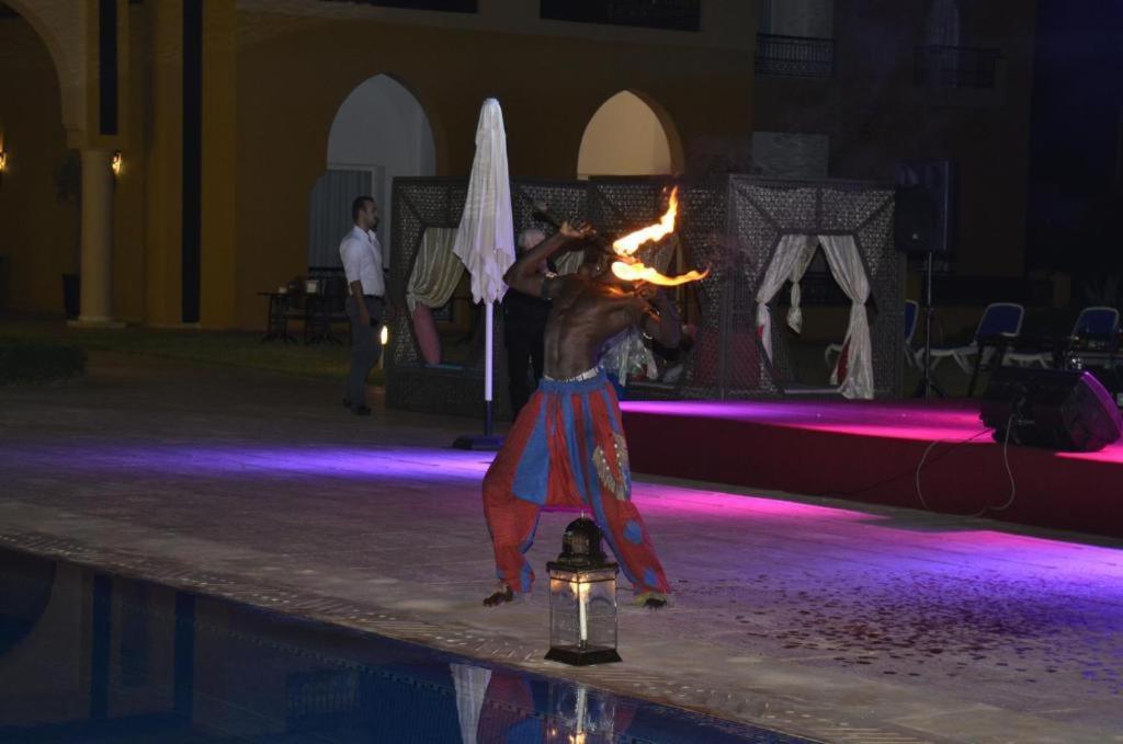 Lux Hotel