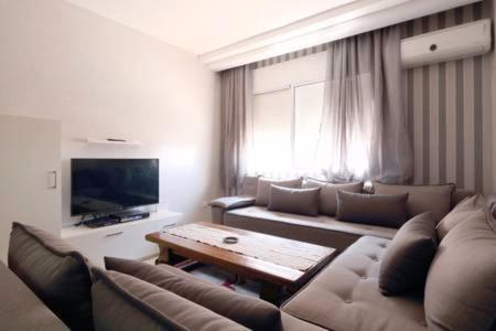 Studio Au Centre Wifi Clim Appartement *