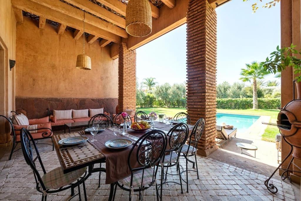 Selma Avec Piscine Chauffee Villa Marrakesh