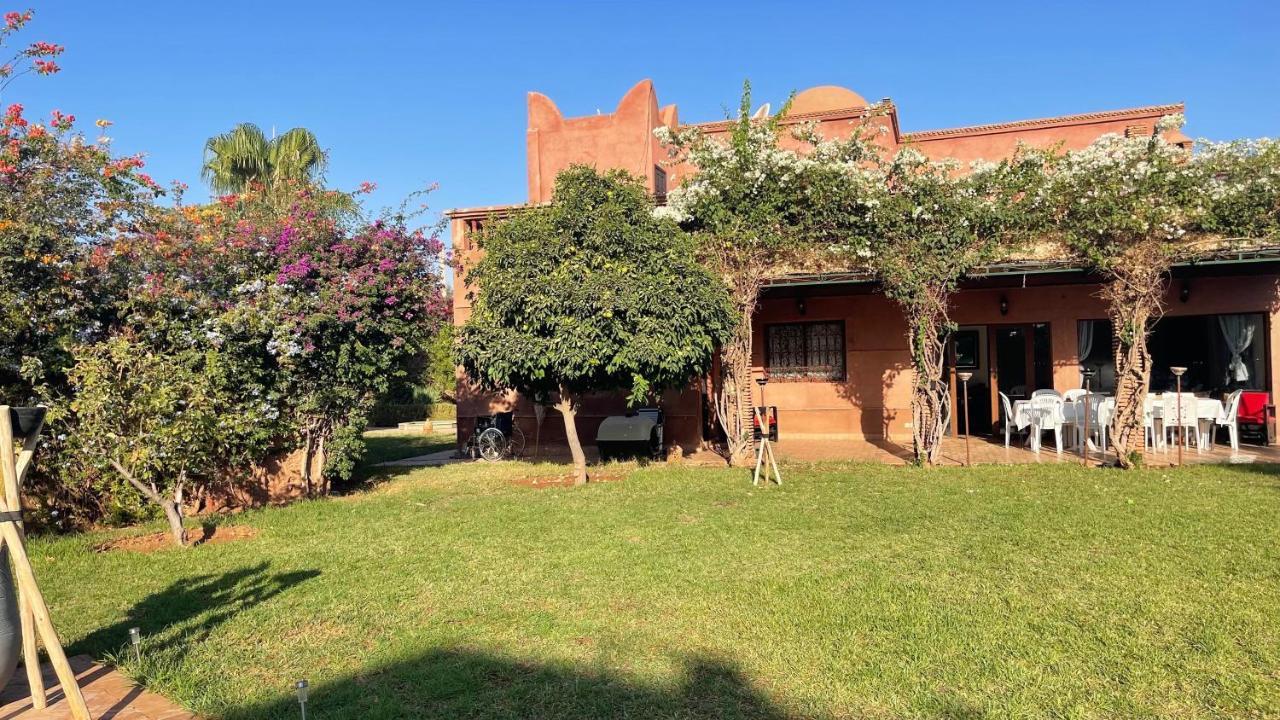 Les Fleures Villa