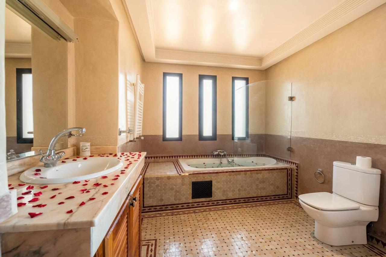 Pres De Golfs Villa