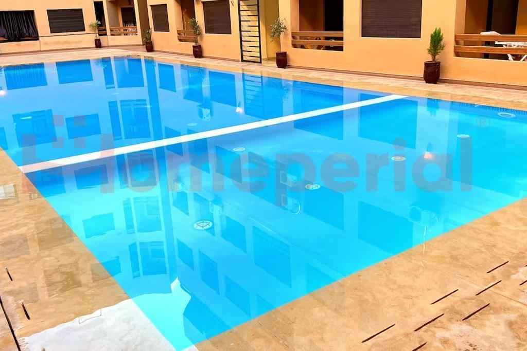 Homeperial Premium Studio With Pool & Balcony Apartment