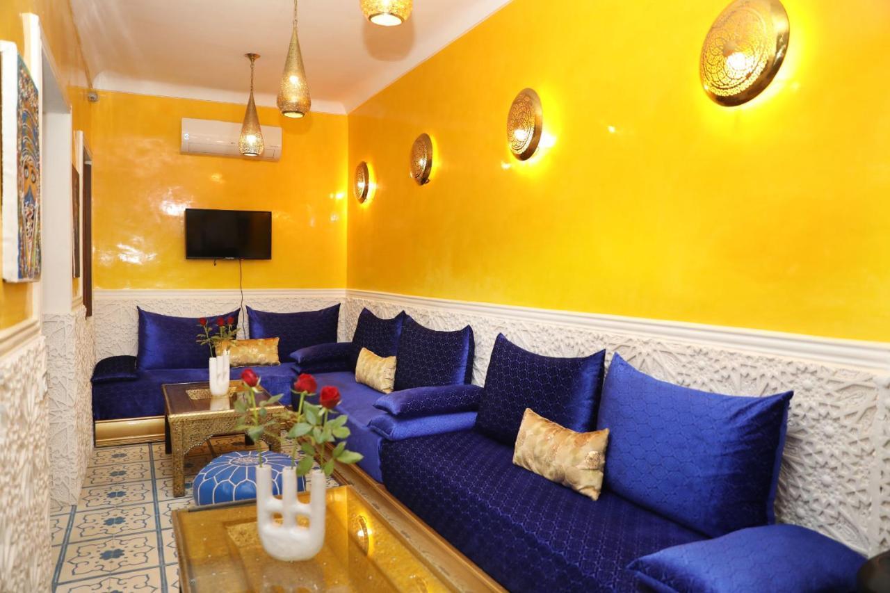 Heklek Riad 3*