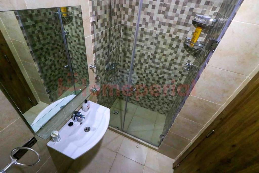 Apartment Homeperial Premium Studio With Pool & Balcony *