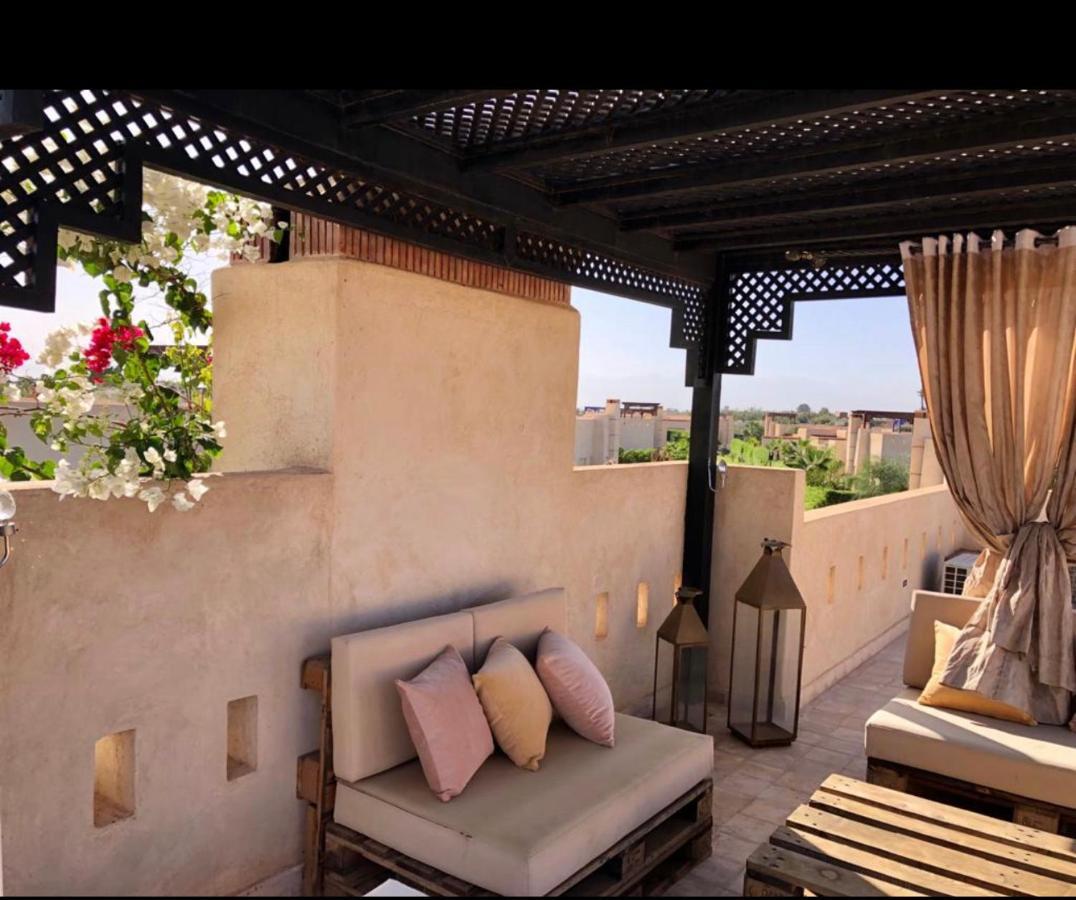 La Rose Des Sables *