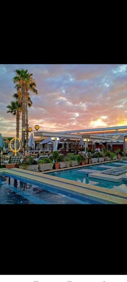 Appartement Sara Avec Sa Piscine Et Jardin Marrakesh