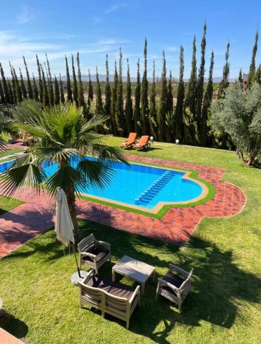 Spacious Moroccan Private With Heated Pool