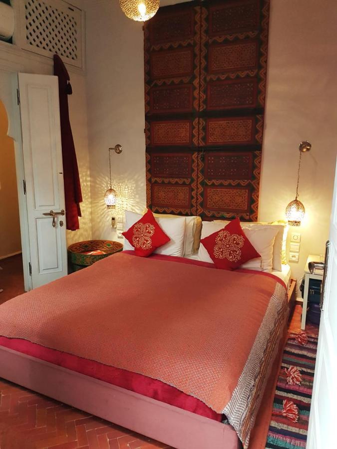 Laly Tourisme Eclaire Le Bijou De La Medina Marrakesch