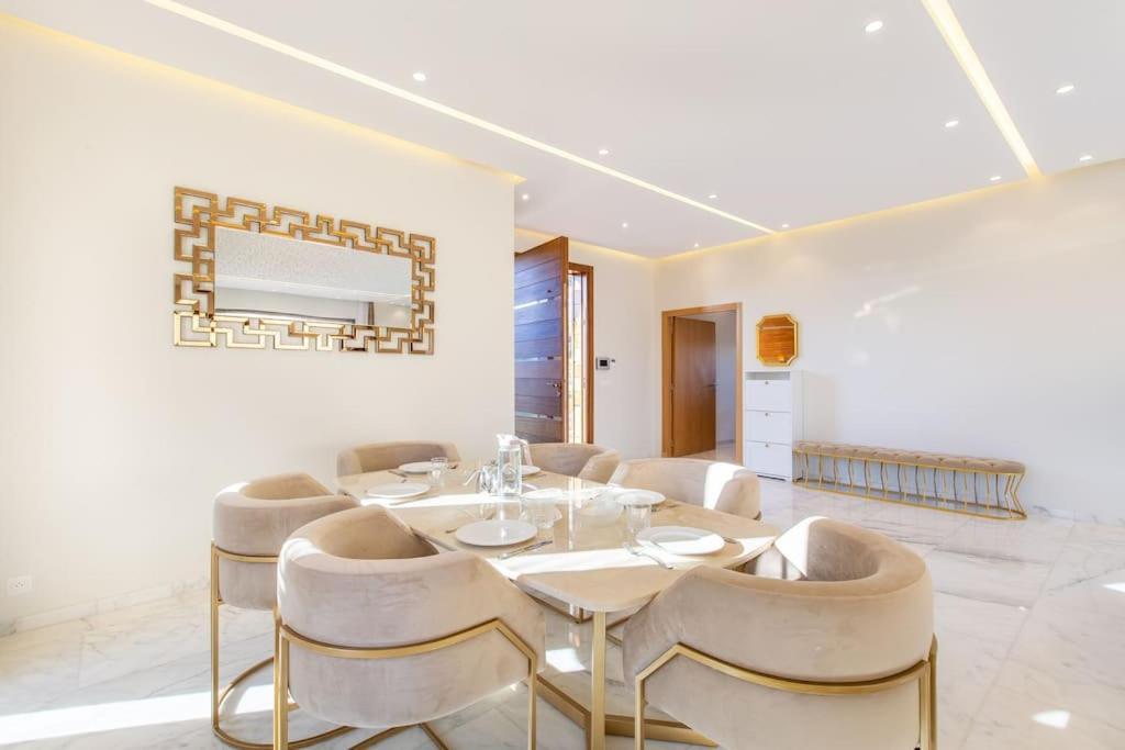 Hawai, Ss Vis A Vis Avec Espace De Sport , Piscine Chauffee Villa Marrakesh