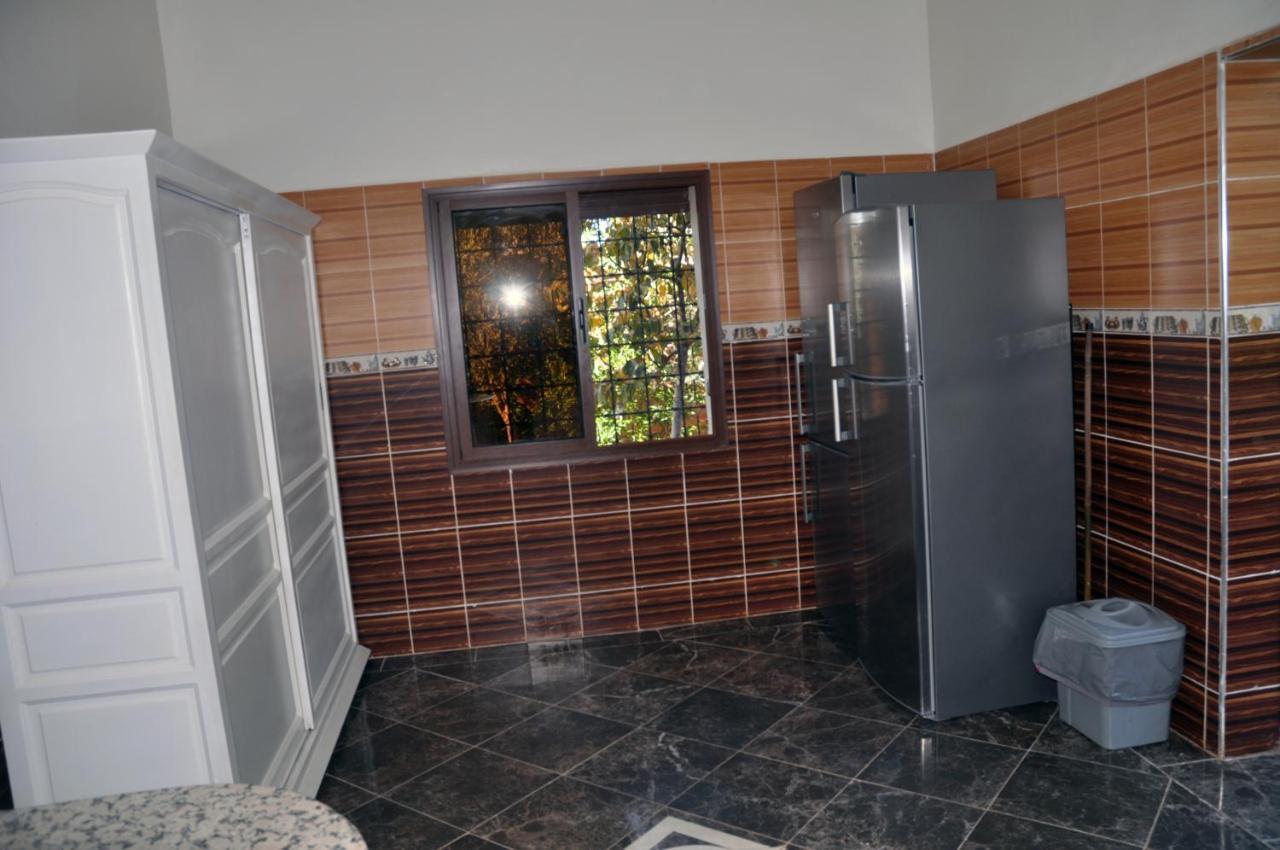 Jolie Moderne Avec Piscine Privée. Villa