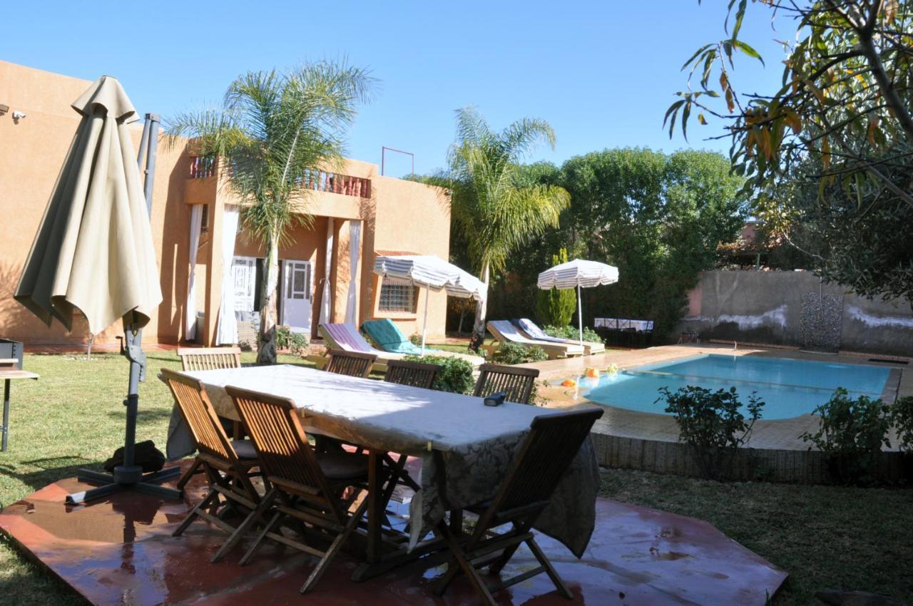 Jolie Moderne Avec Piscine Privée. *