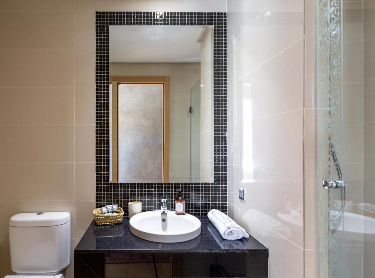 Somptueux 3 Chambres De 160 M². Front De Golf Marrakesch