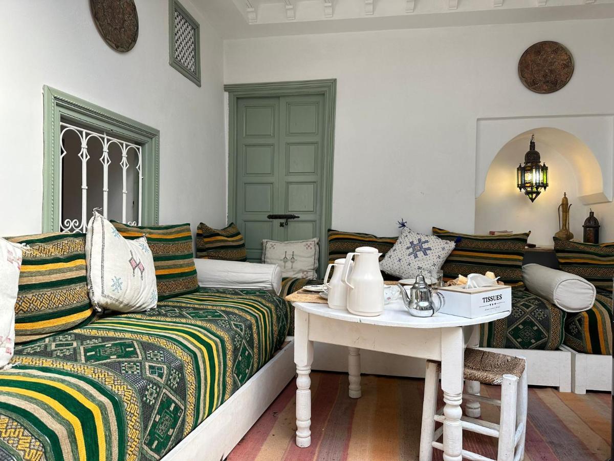 Dar La Famille Holiday home *
