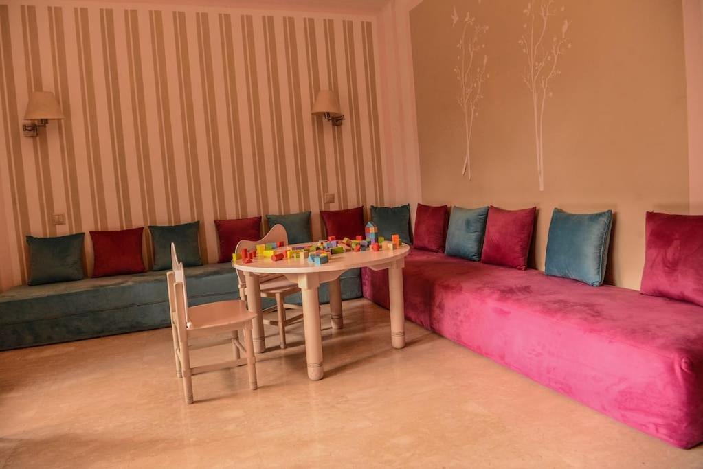 Apartment Schone Ferienwohnung: Poolblick Und Terrasse Nahe Majorelle Garden *