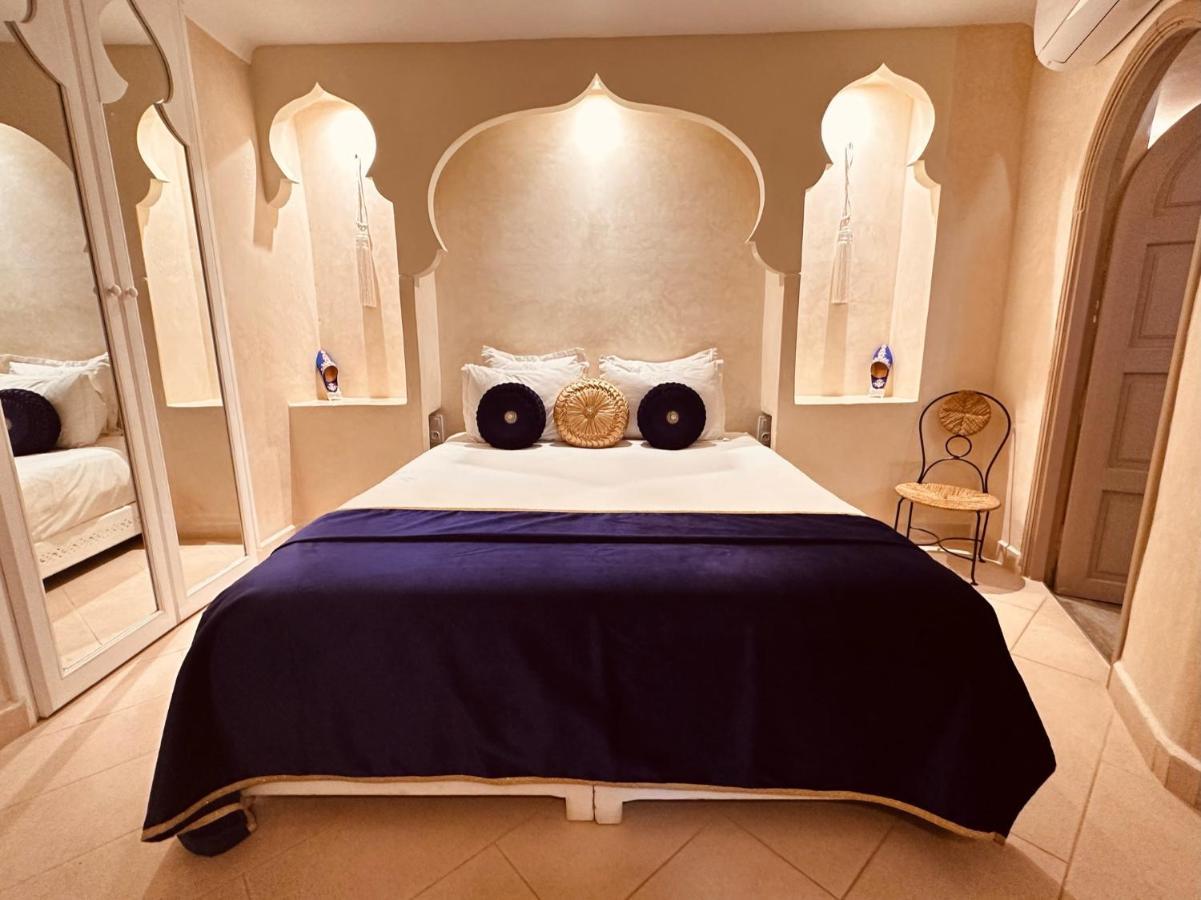 Dollar Des Sables&spa Riad