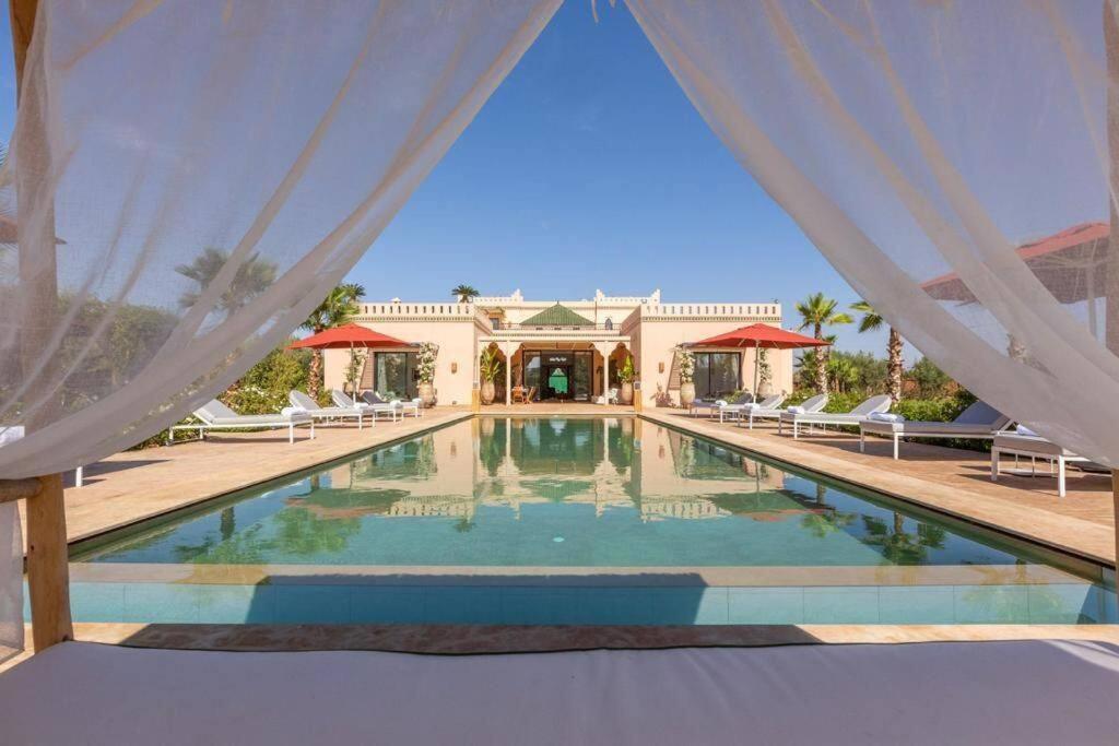 Villa Somptueuse Louee Avec Le Personnel De Maison