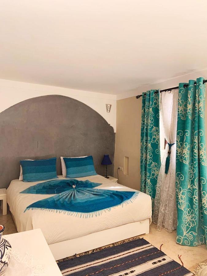 Karmanda Riad
