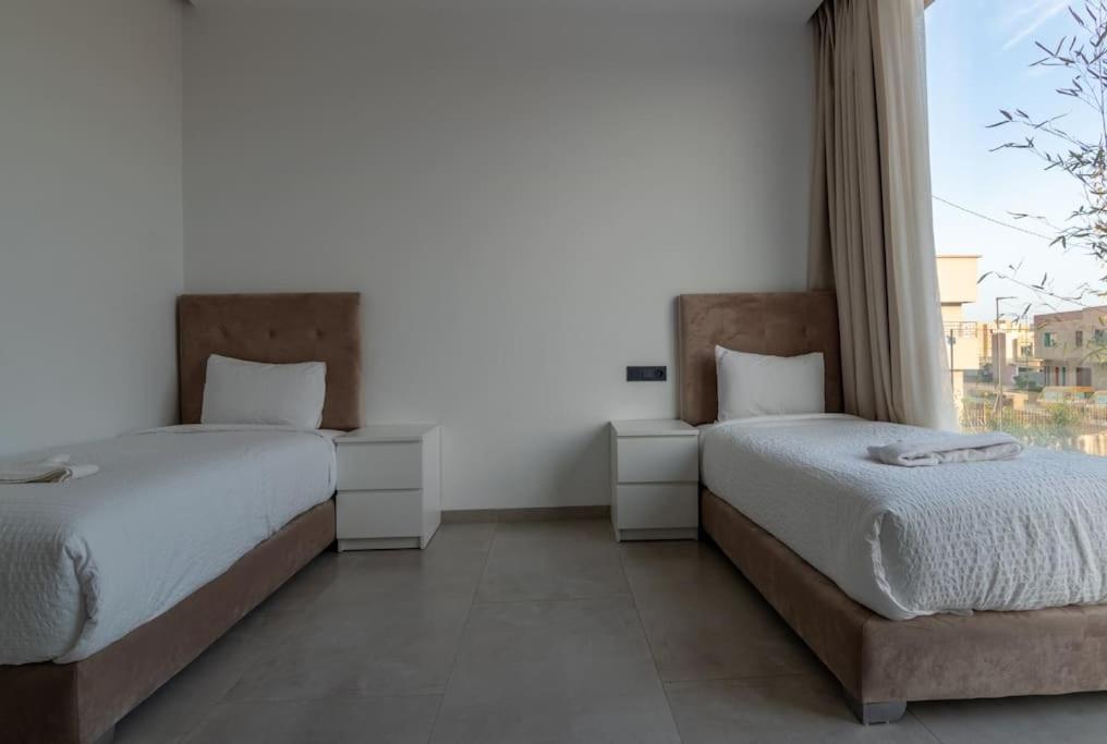 Villa 6 Suites Piscine Chauffee - Leyana *