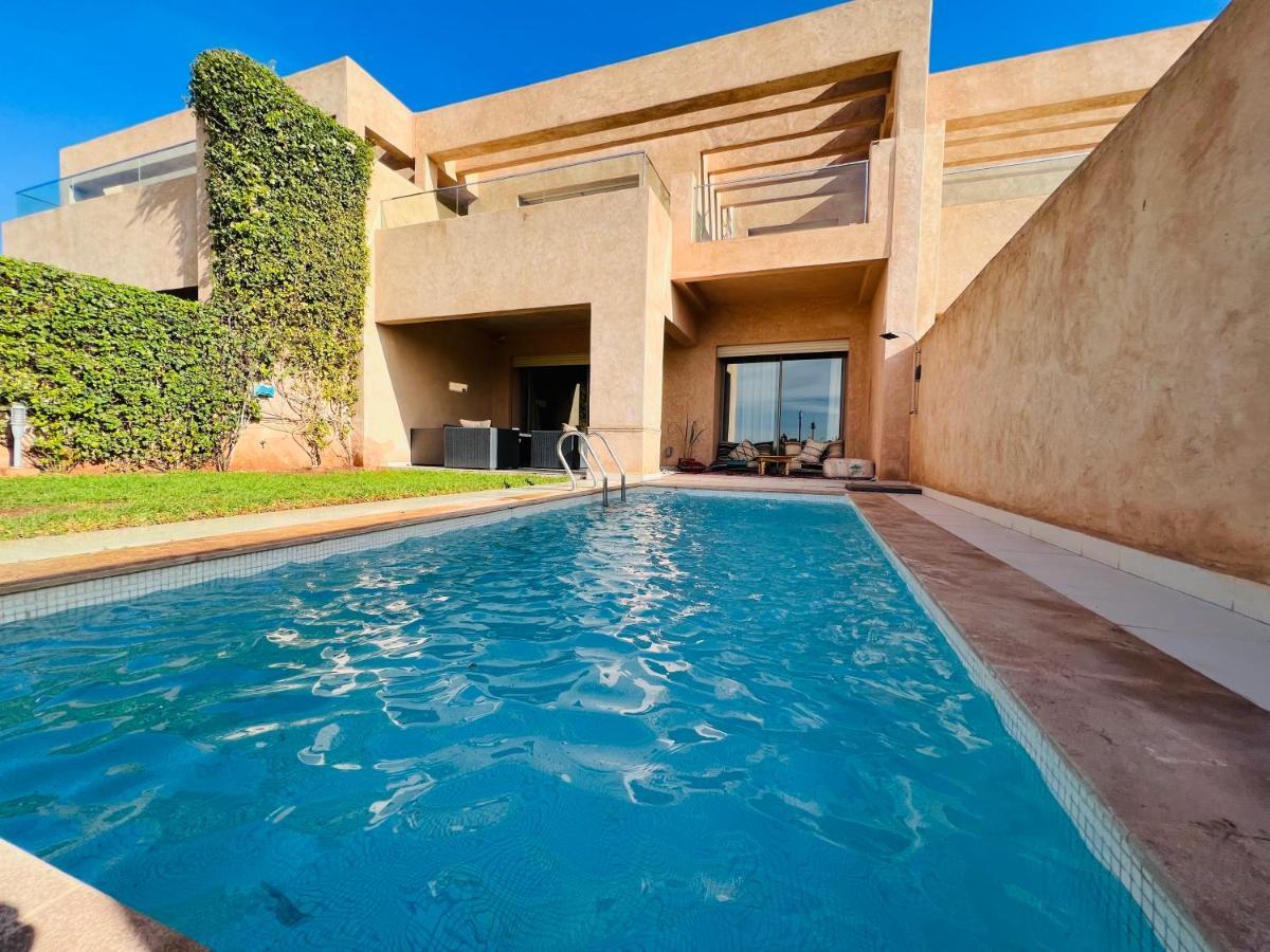 Superbe , Front Golf Prestigia Villa