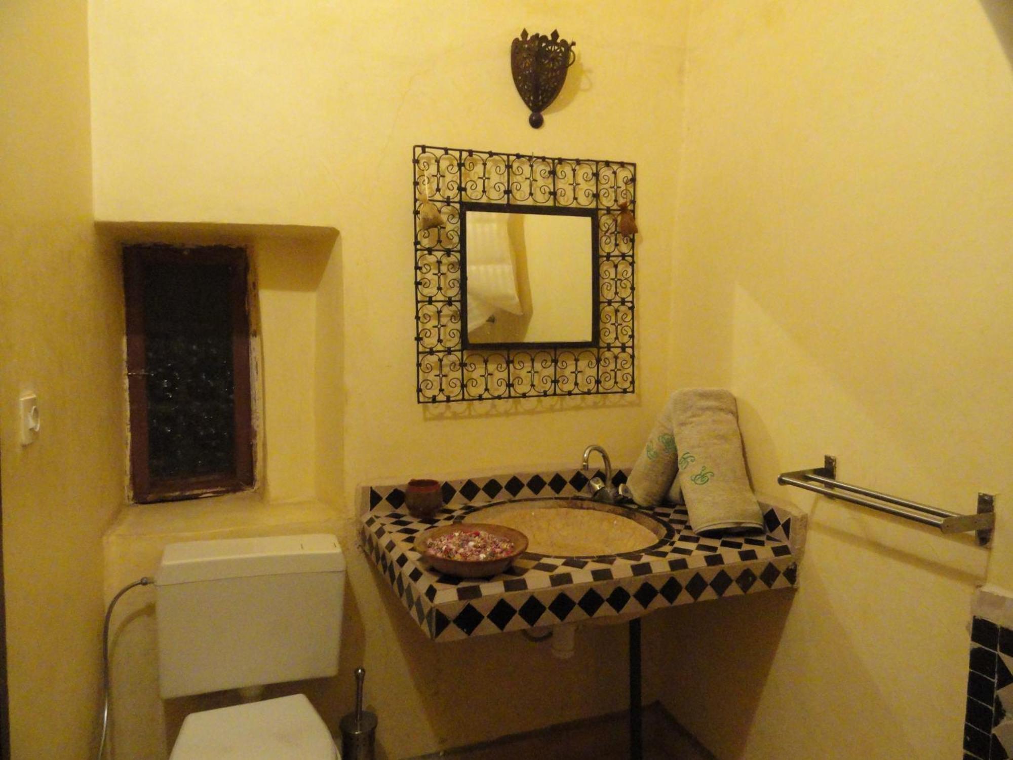 Adraoui 3*