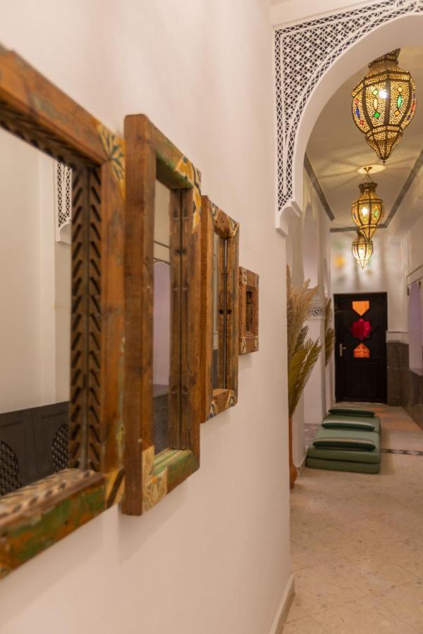Riad Ksar Saad & *